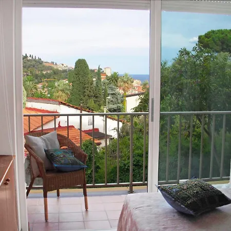 Apartment Imperia 1 *
