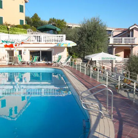 Apartment Imperia 1 *